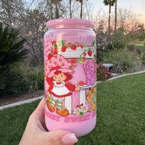 Strawberry shortcake snow globe glass Tumbler 16oz